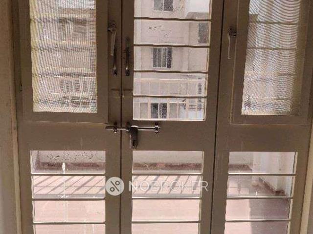 2 BHK Flat In Shraddha Twin Towers for Rent In Wakad