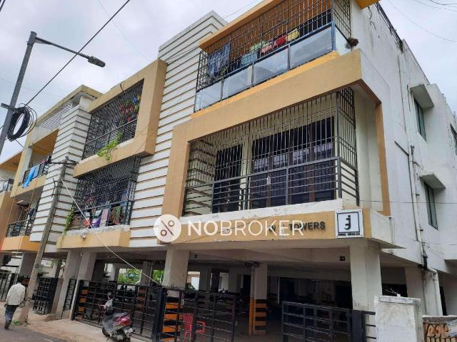 2 BHK Flat In Shree Ohm Towers For Sale In Thiruvanmiyur
