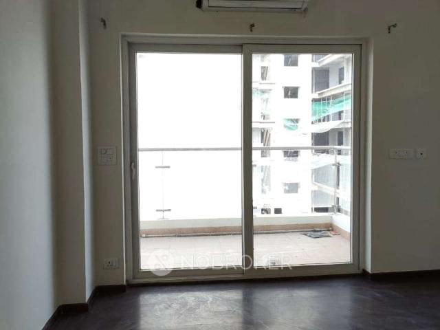2 BHK Flat In Shree Vardhman Victoria for Rent In Sector 70, Gurgaon