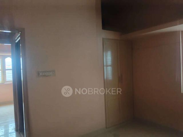 2 BHK Flat In Shri Guru Lalitha Nilayam for Rent In Whitefi