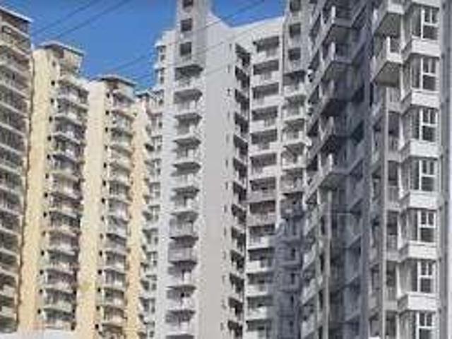 2 BHK Flat In Shri Radha Aqua Garden For Sale In Greater Noida West