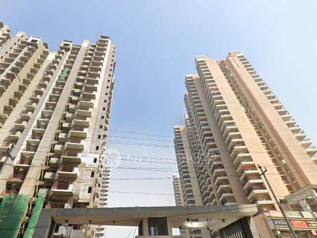 2 BHK Flat In Shri Radha Aqua Garden For Sale In Greater Noida West