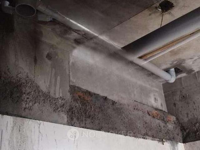 2 BHK Flat In Shri Radha Aqua Gardens For Sale In Sector 16
