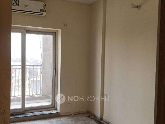 2 BHK Flat In Shri Radha Sky Garden for Rent In Greater Noi