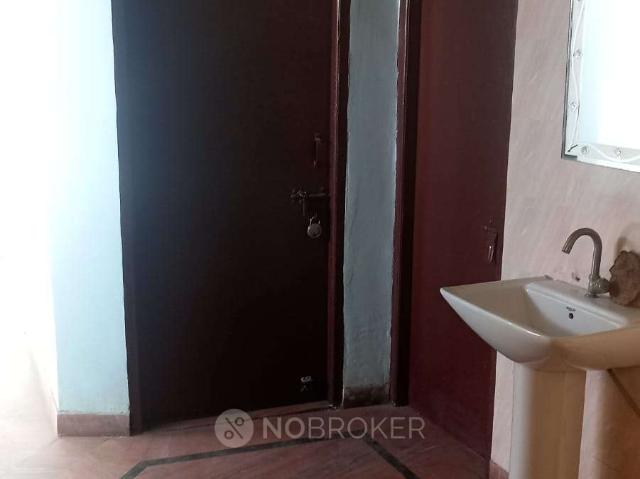 2 BHK Flat In Shri Ram Bhavan for Rent In Sector 5