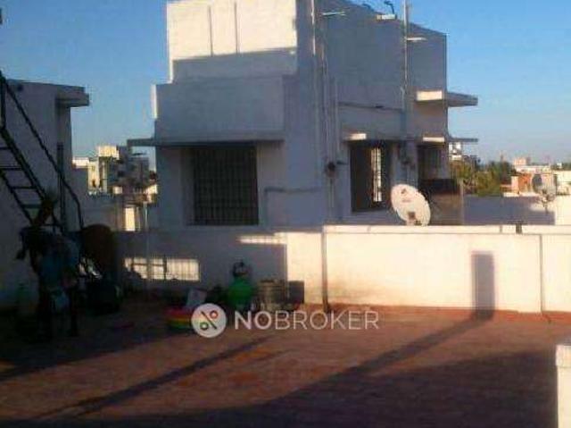 2 BHK Flat In Shwetha Flats for Rent In Porur