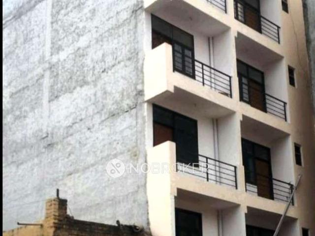 2 BHK Flat In Shyam Apartment For Sale In Sector 127