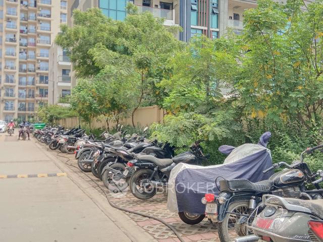 2 BHK Flat In Signature Global Prime for Rent In Sector 63