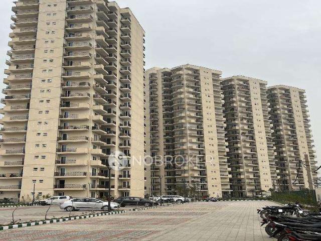 2 BHK Flat In Signature Global The Roselia, Sector 95a for R