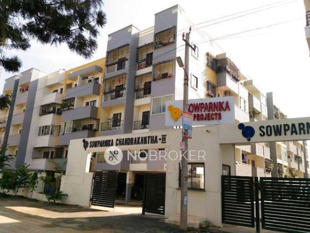 2 BHK Flat In Sowpernika Chandrakanth Building For Sale In