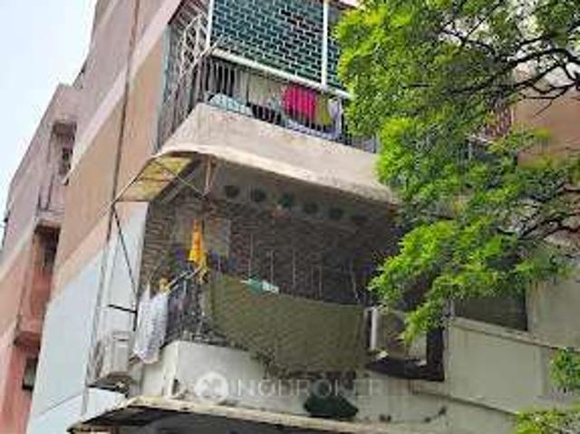 2 BHK Flat In Southent Appartment for Rent In Charmwood Vil
