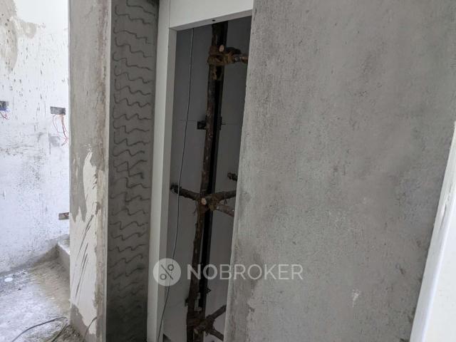 2 BHK Flat In Sri Anandha Nivas For Sale In Madambakkam