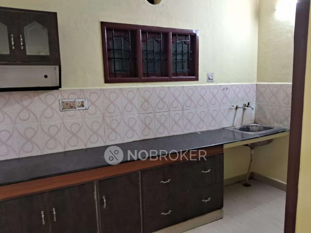 2 BHK Flat In Sri Balaji Aiswaryam Flats, Thirumalaiagar 1st
