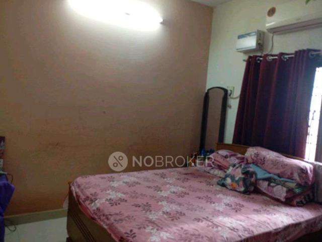 2 BHK Flat In Sri Krishna Sampoorna Nilayam For Sale In Perumbakkam