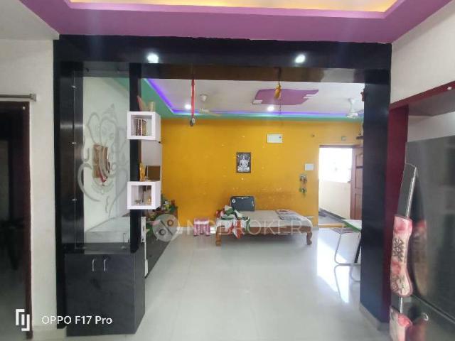 2 BHK Flat In Srs Coral For Sale In
