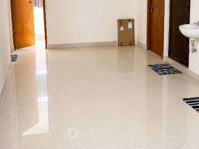2 BHK Flat In Ss Andrea For Sale In Shanmuga Nagar, Pozhichalur