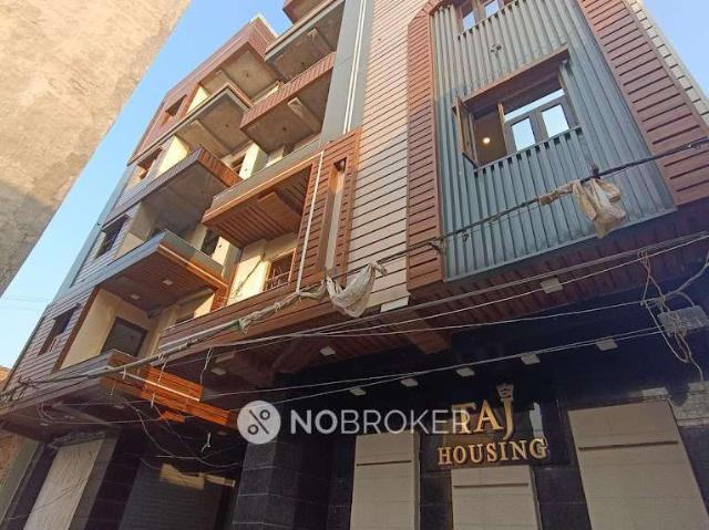 2 BHK Flat In Taj Housing Apartments For Sale In Razapur Khurd