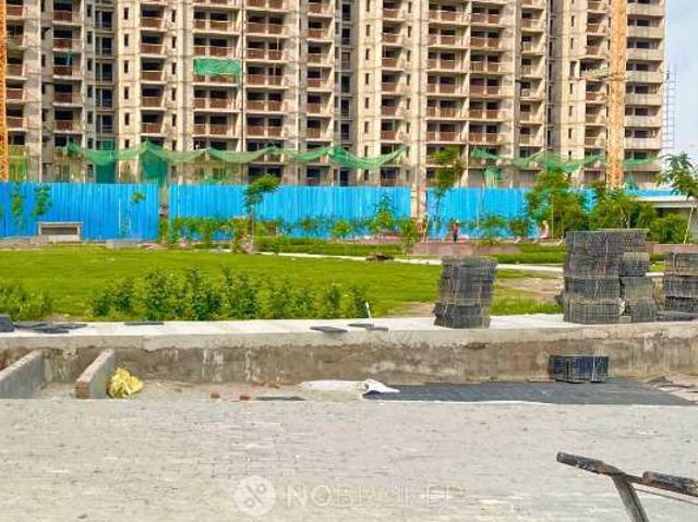 2 BHK Flat In Tata Eureka Park Phase 2 For Sale In Sector 150, Noida