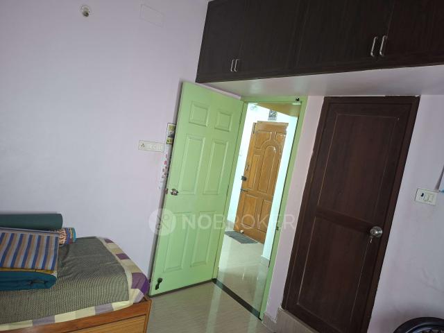 2 BHK Flat In Temple View Royal Apartment, Thiruverkadu For