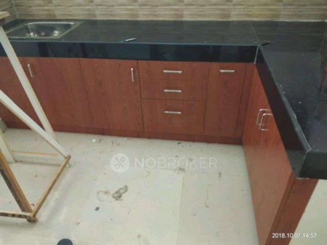 2 BHK Flat In Tnhb 1500 Flats Sholinganalur For Sale In Sho