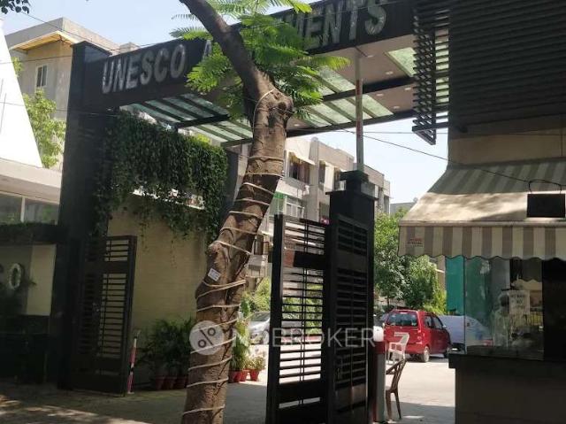 2 BHK Flat In Unesco Apartments for Rent In Patparganj