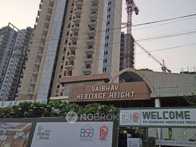 2 BHK Flat In Vaibhav Heritage Height for Rent In Noida Extension