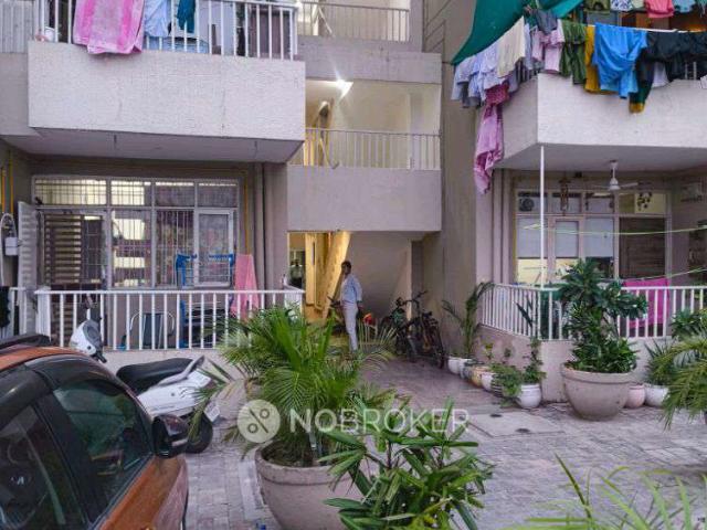 2 BHK Flat In Vashisth Heights for Rent In Neharpar Farida
