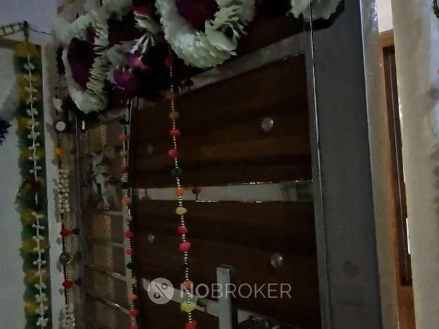 2 BHK Flat In Vashisth Heights for Rent In Sector 87
