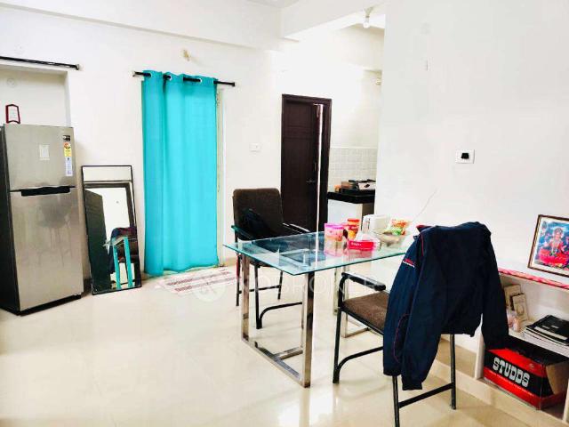 2 BHK Flat In Vasista Saraswathi, Madhapur for Rent In Madhapur