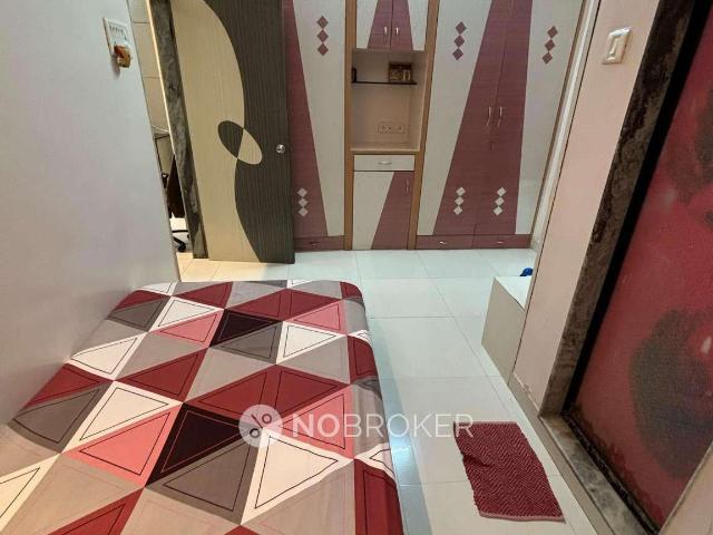 2 BHK Flat In Vardhman Building For Sale In Nagpada