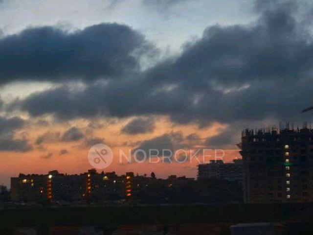 2 BHK Flat In Vars Parkwood For Sale In Bellandur