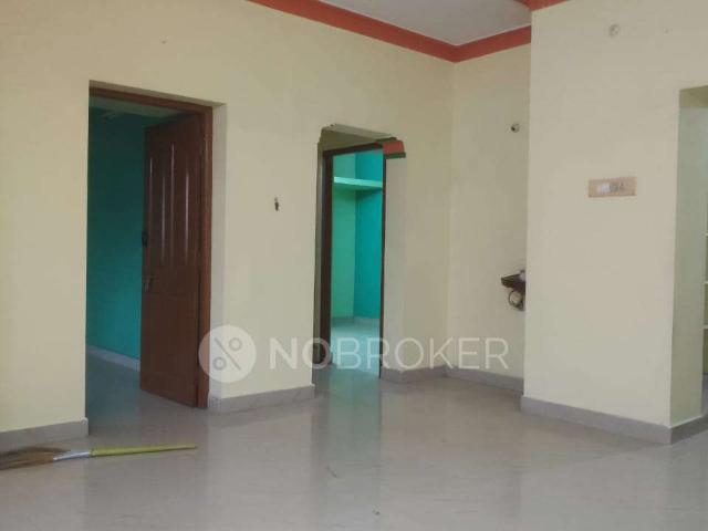 2 BHK Flat In Victory Construction, Kundrathur for Lease In