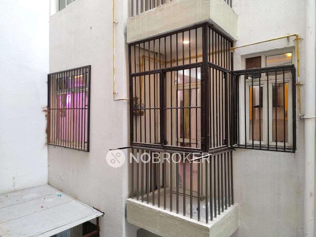 2 BHK Flat In Wave Executive Floors Nh 24 Ghaziabad, Nh 24