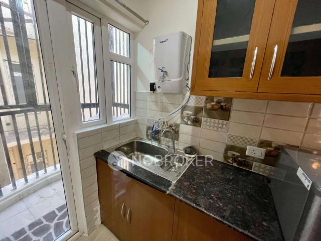 2 BHK Flat In 16th Parkview Gaur Yamuna City for Rent In Eastern Peripheral Expy, Uttar Pradesh 203201, India