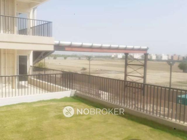 2 BHK Flat In 16th Parkview Gaur Yamuna City for Rent In Se