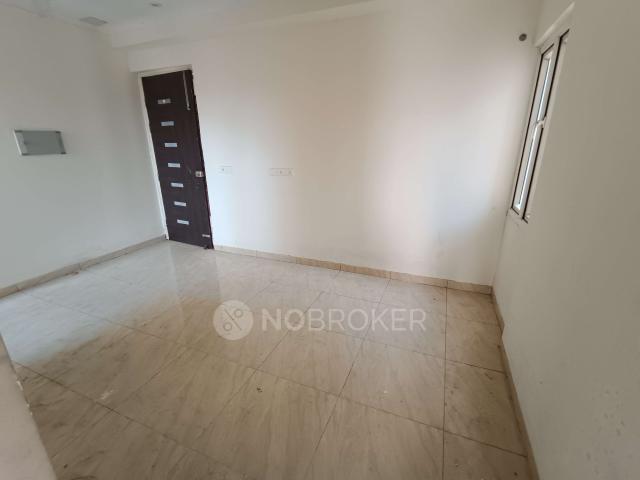 2 BHK Flat In 16th Parkview Independent Floors, Yamuna Expr