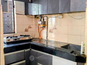 Flat for rent in Mayur County