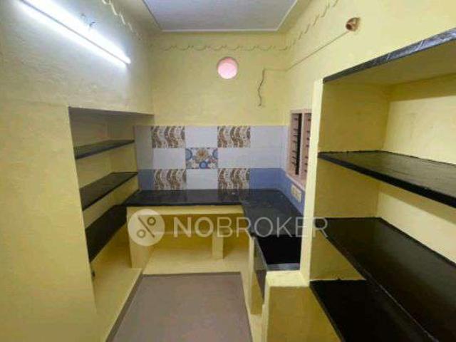 2 BHK Flat In 21 for Rent In No. 1, Maheshwari Avenue