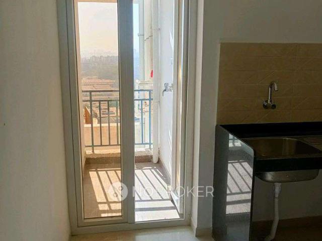 2 BHK Flat In 2 Bhk Big Size for Rent In 647j+fgc, Malangad