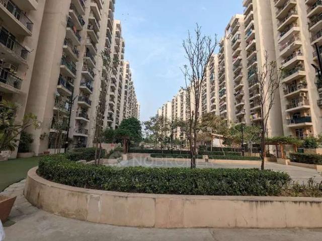 2 BHK Flat In 5th Avenue, Gaur City 1 For Sale In Gaur City