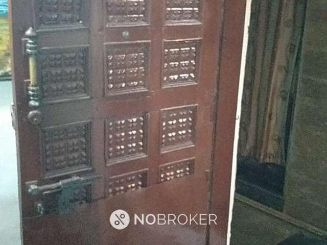 2 BHK House For Sale In Bandra West