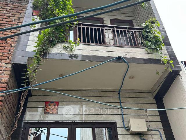 2 BHK House For Sale In Begum Pur