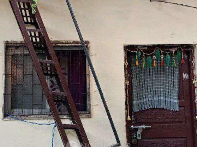 2 BHK House For Sale In Dharavi