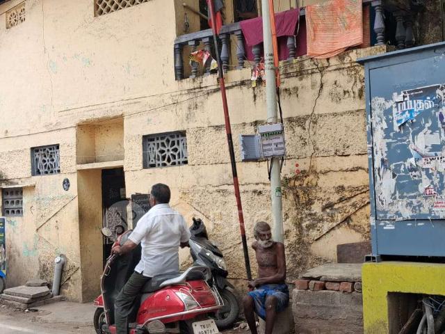 2 BHK House For Sale In Gugan Street