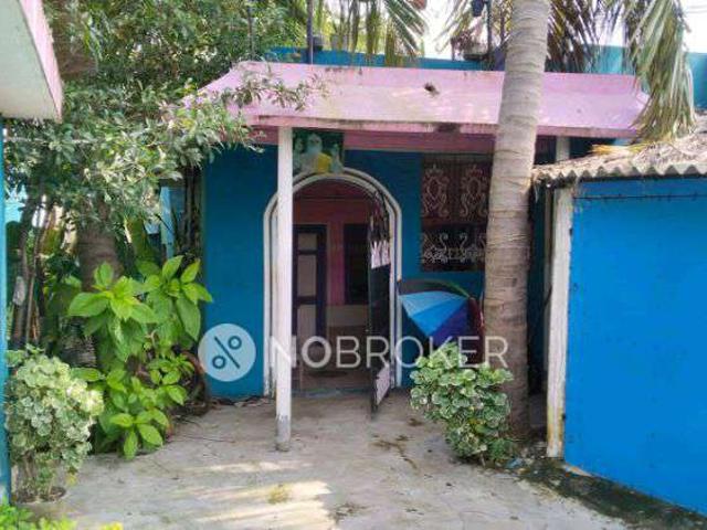 2 BHK House For Sale In Moulivakkam