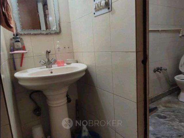 2 BHK House For Sale In Shalimar Bagh
