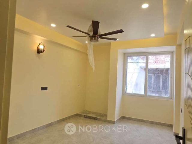 2 BHK House For Sale In South City Ii, Sector 49