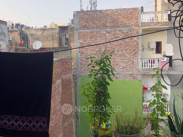 2 BHK House For Sale In Sri Niwaspuri