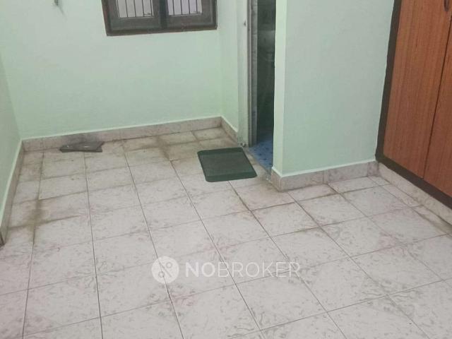 2 BHK Flat In Sr Maruti Flats, Karthikeyapuram for Rent In Madipakkam