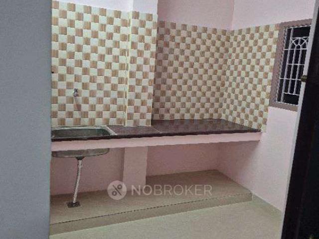 2 BHK Flat In Standalone Building for Rent In Porur